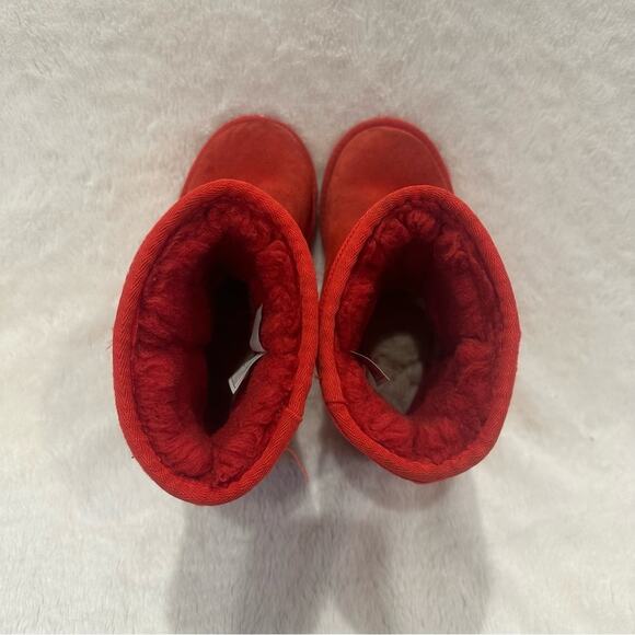 UGG Twizzlers Classic Sz 2 Red Uggs Candy Collection - Picture 3 of 9
